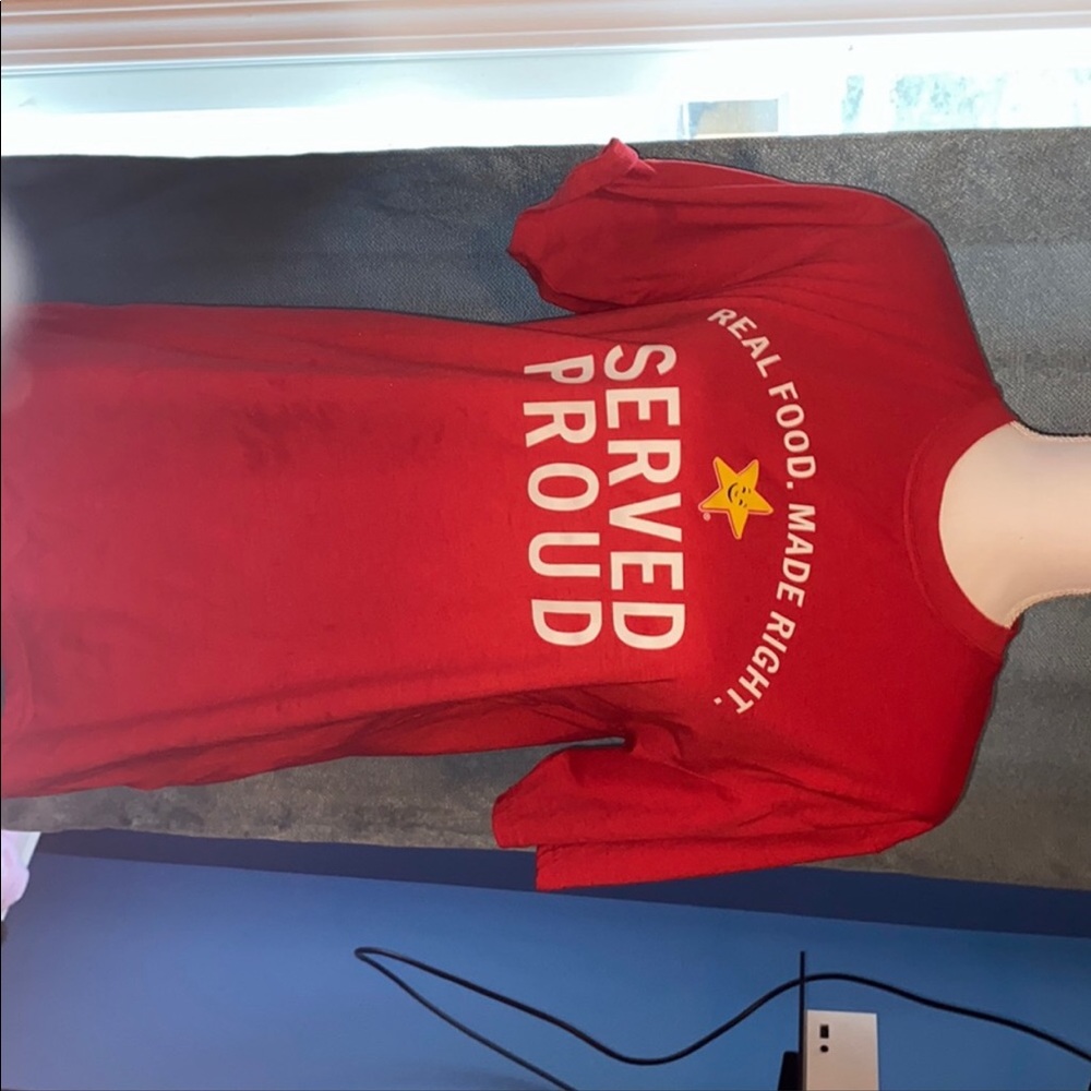 Hardee’s workers tee